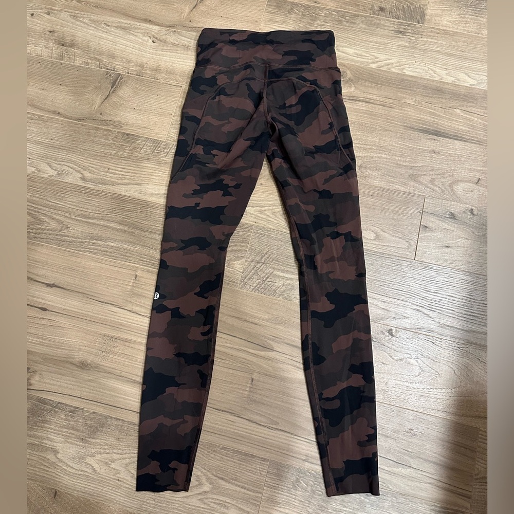 Wunder Train High-Rise Tight with Pockets - Picture 7 of 11